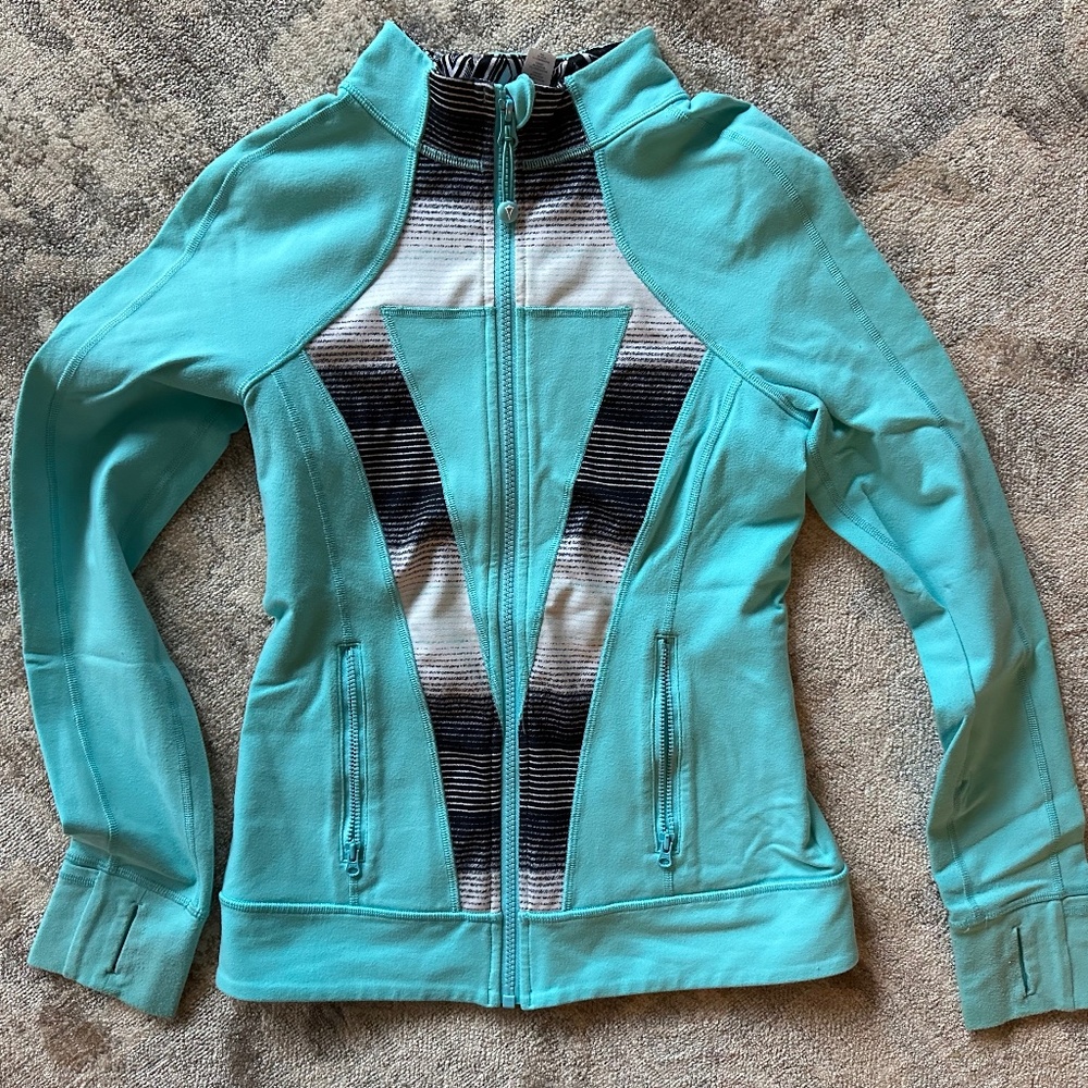 Girls Iviva (Lululemon discontinued line) track jacket 14